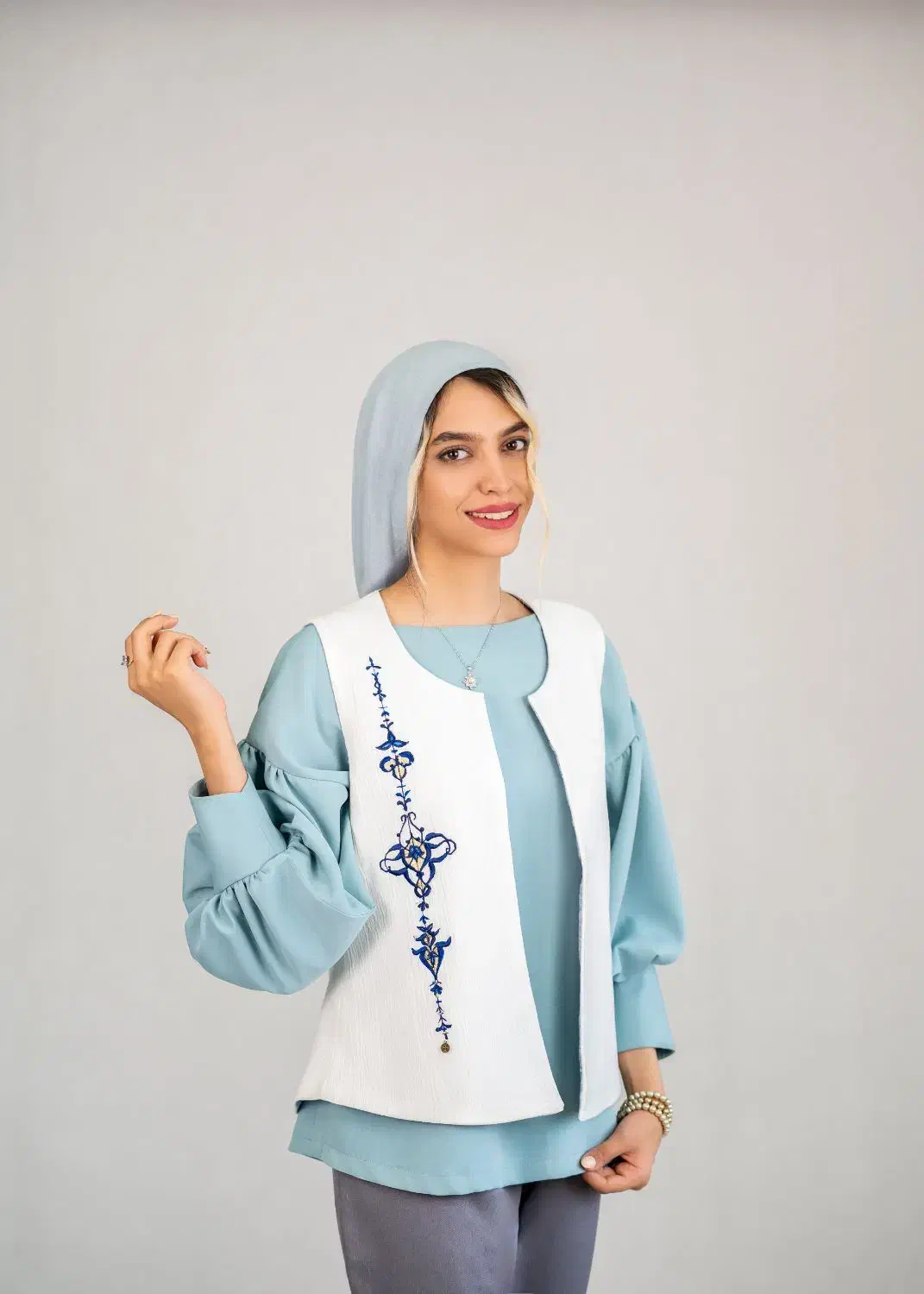 آموزشگاه طراحی لباس و دوخت نوگرایان خلاق|خدمات آموزشی|اصفهان, جلفا|دیوار