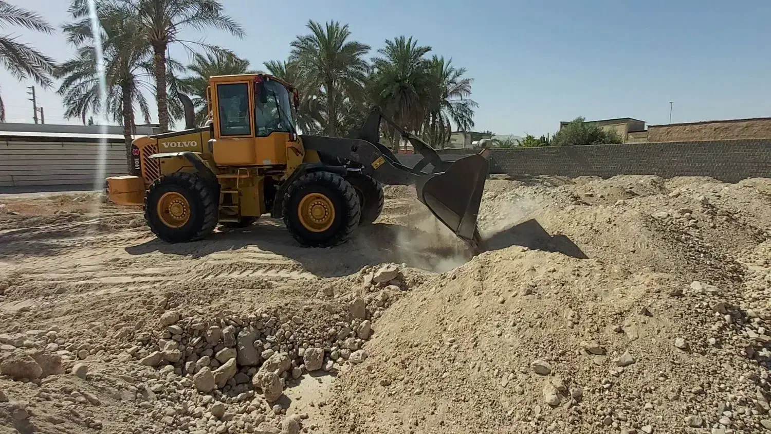 لودر volvo L90E|خودرو سنگین|بوشهر, |دیوار