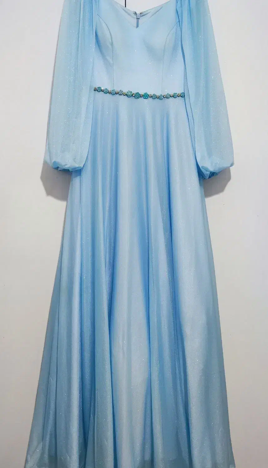 لباس مجلسی|لباس|قم, حکمت شمالی|دیوار