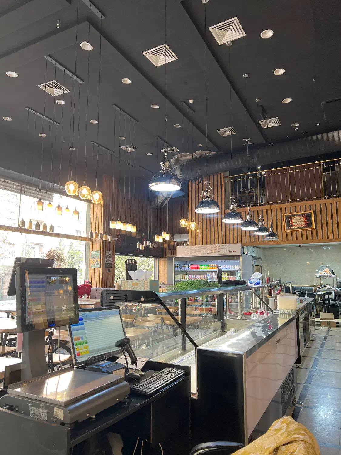 صندوقدار خانم|استخدام خدمات فروشگاه و رستوران|تهران, شمسآباد|دیوار