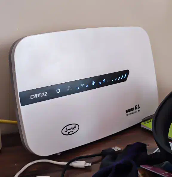 مودم 4G - 4.5G - TD-LTE ایرانسل|مودم و تجهیزات شبکه|رشت, چله خانه|دیوار