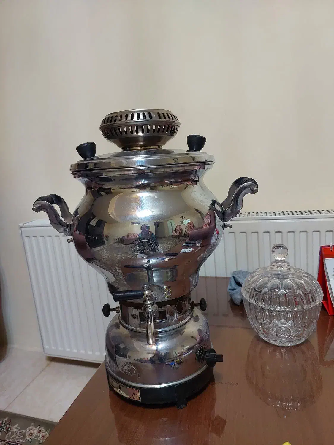سماور گازی برند فردین قدیم سالم میز اتو هم سالم|سماور، چایساز، قهوهساز|پرند, فاز ۶|دیوار
