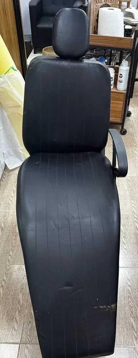 صندلی اصلاح|آرایشگاه و سالن‌های زیبایی|رشت, کوی جام جم|دیوار