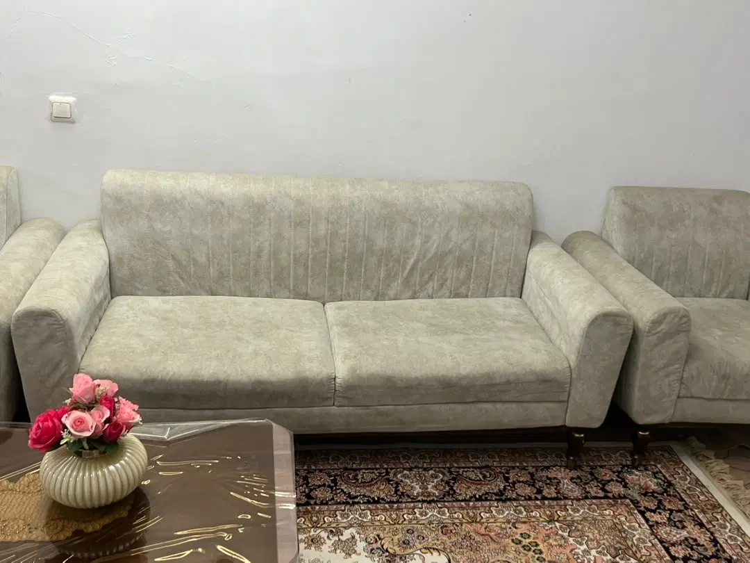 یک دست مبل ۷ نفره در حد نو|مبلمان خانگی و میز عسلی|تهران, کوی نصر مهرآباد|دیوار