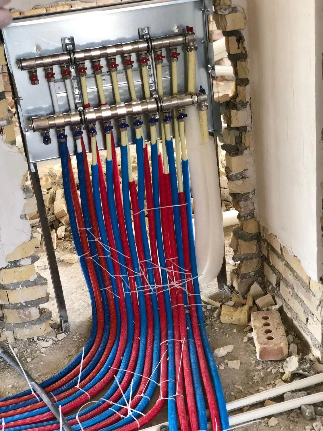 لوله کشی|مصالح و تجهیزات ساختمان|سلماس, |دیوار