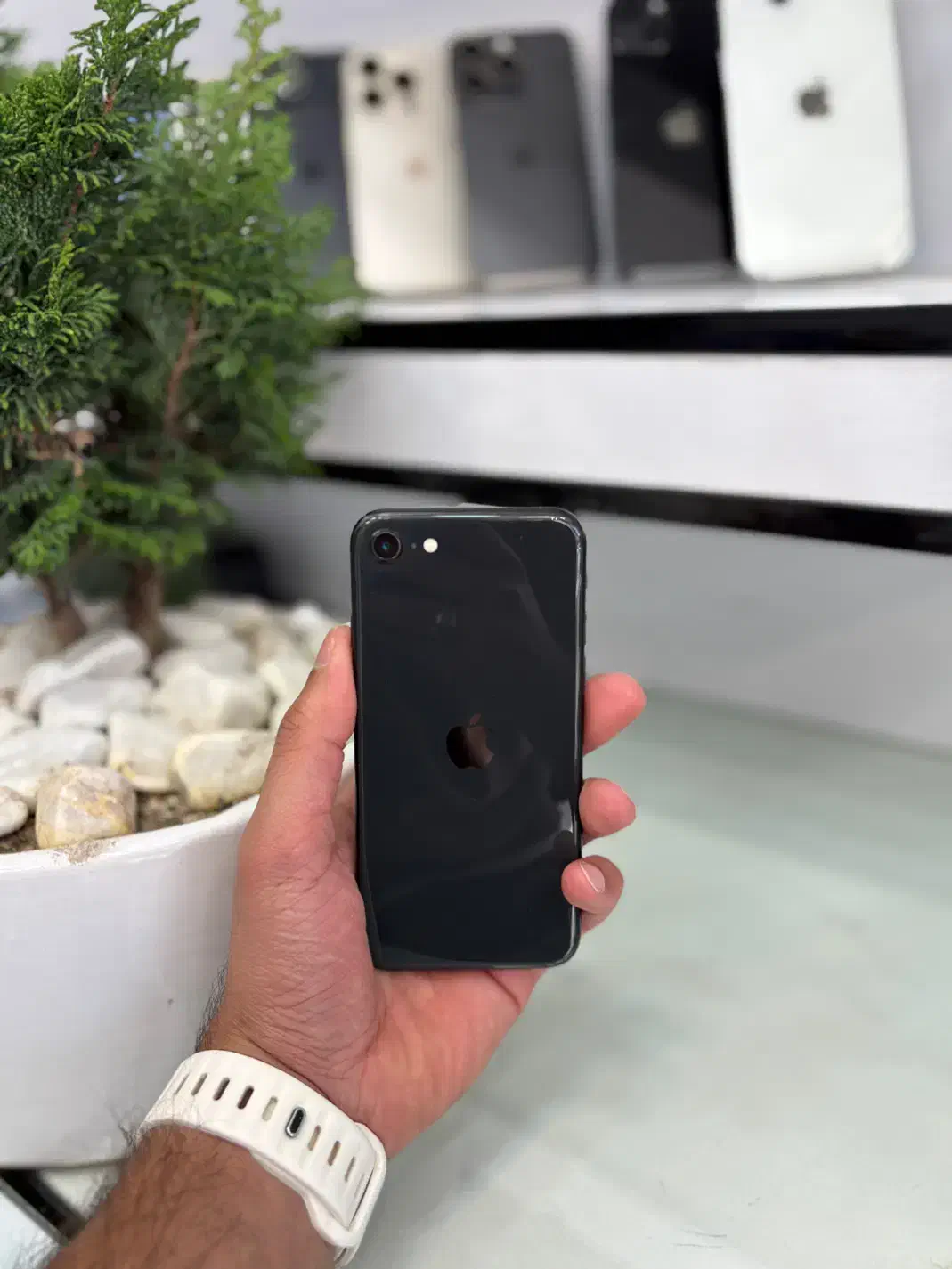 iphone se2020|موبایل|اصفهان, خلجا|دیوار