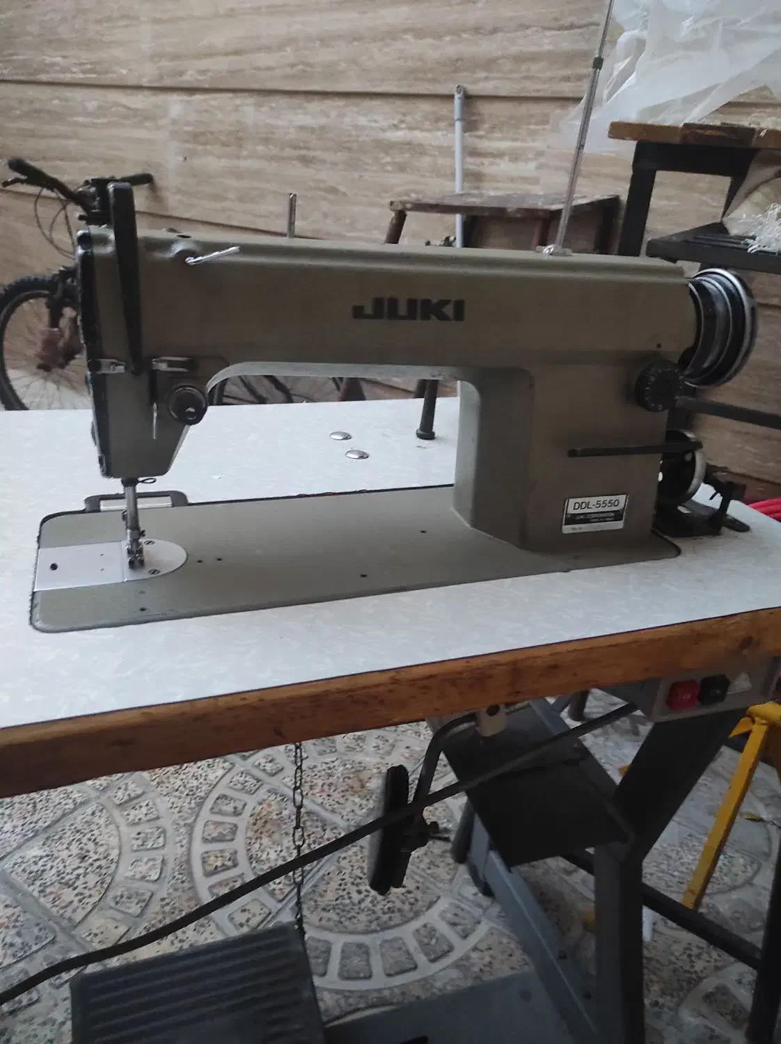 چرخ خیاطی|چرخ خیاطی و ریسندگی|قروه, |دیوار