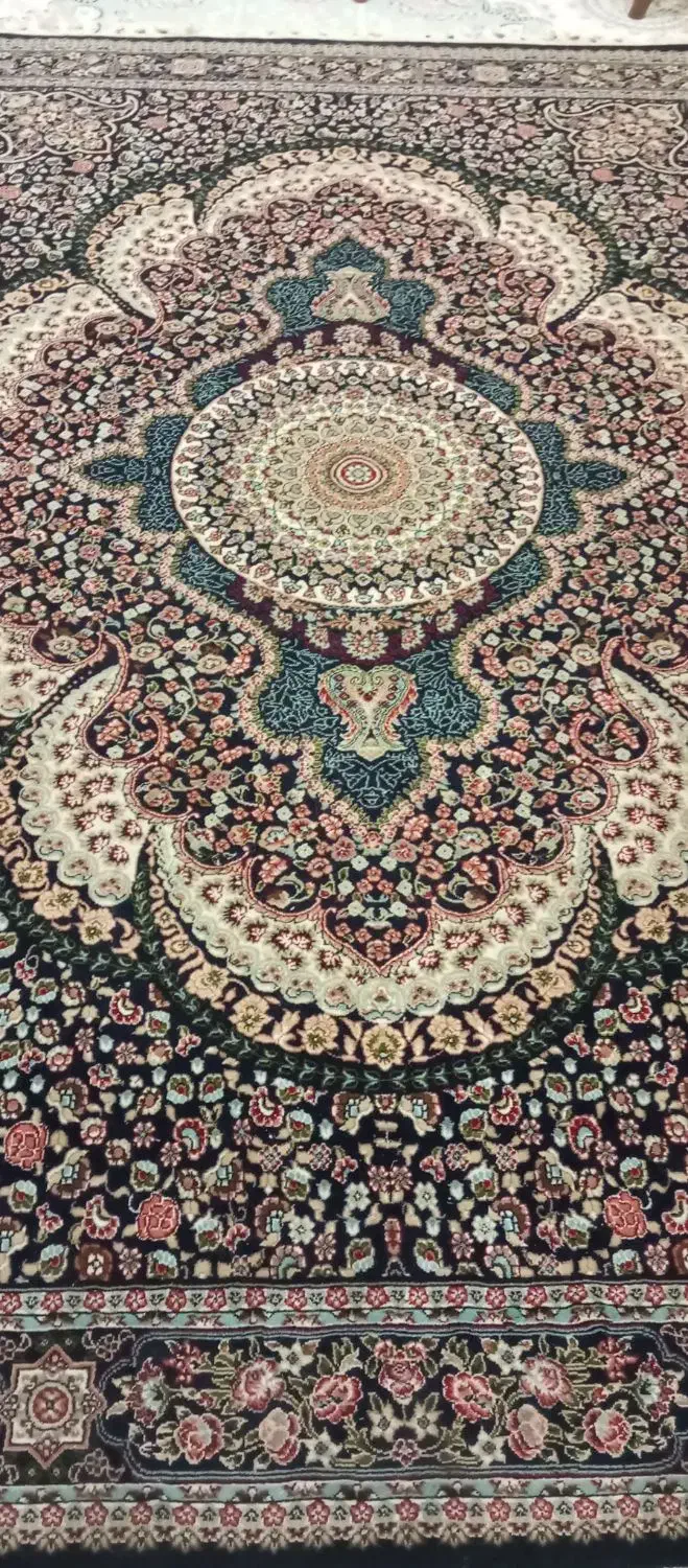 فرش ۶ متری|فرش|نیشابور, هفده شهریور|دیوار