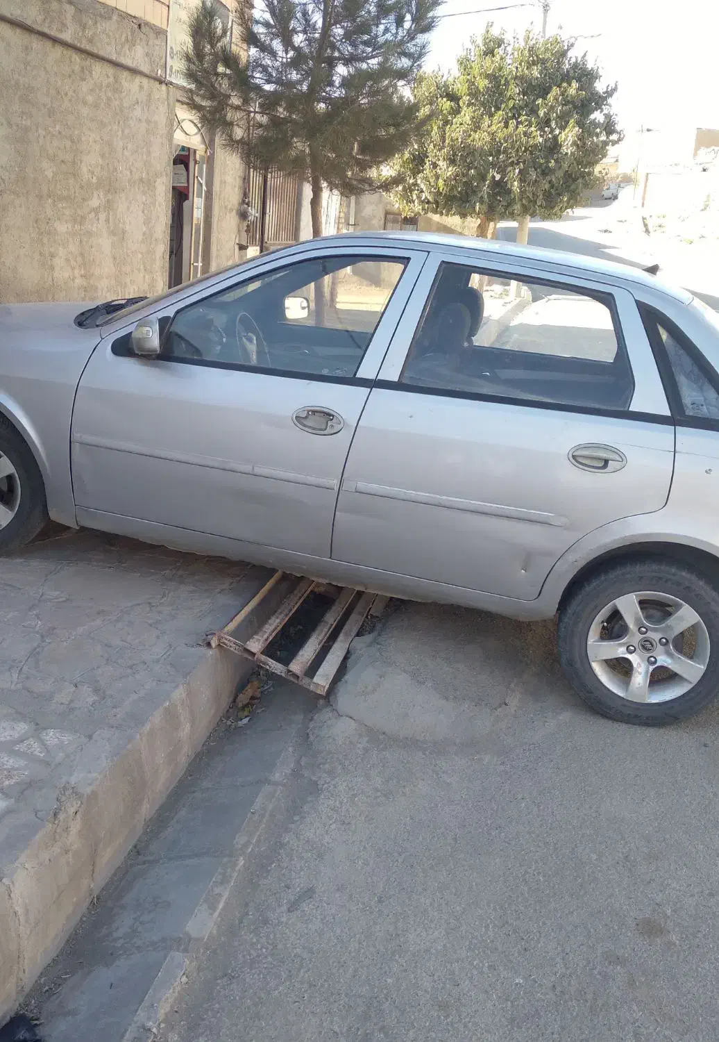 لیفان ۵۲۰|خودرو سواری و وانت|ملکآباد, |دیوار