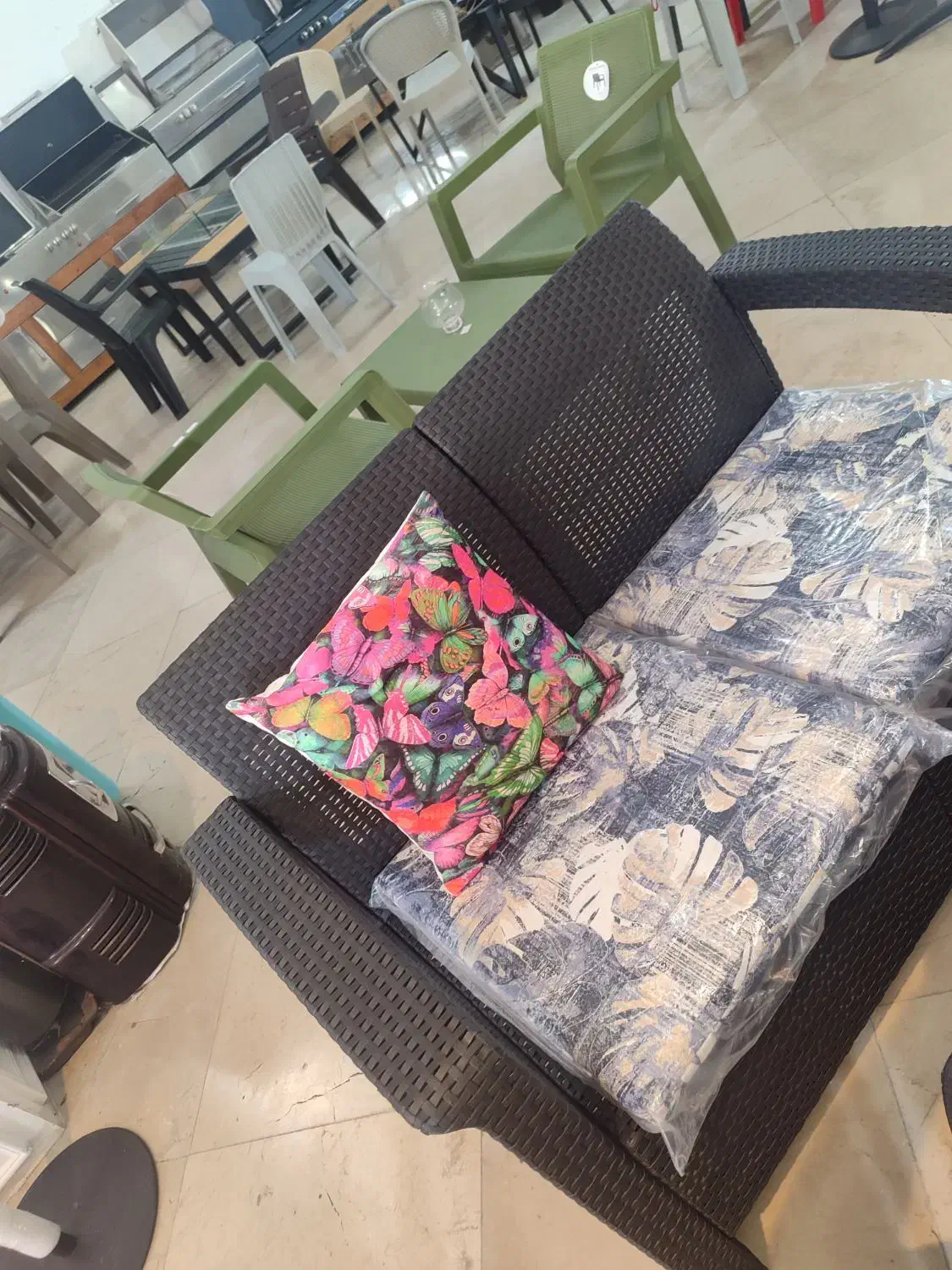 کارهای المینیومی کنار استخری  سرویس خواب میز صندلی|میز و صندلی غذاخوری|رویان, |دیوار