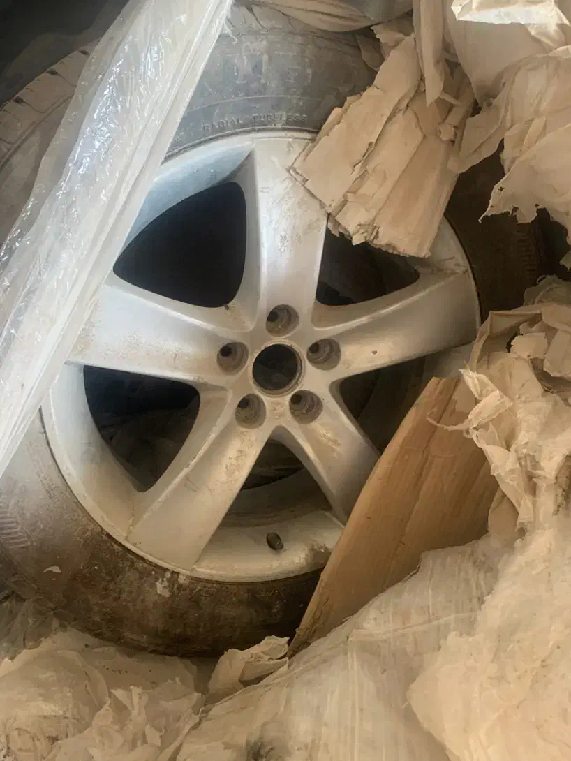 رینگ و لاستیک وراکروز ix55 بالای ۷۰درصد|قطعات یدکی و لوازم جانبی|قشم, |دیوار