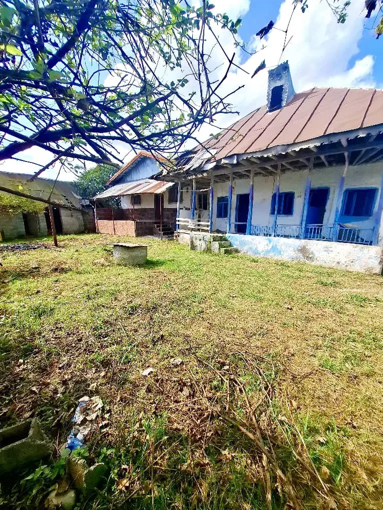 یه ملک بخر دوتا ببر ، میگی نه توضیحات رو بخون|فروش خانه و ویلا|رشت, بازار|دیوار