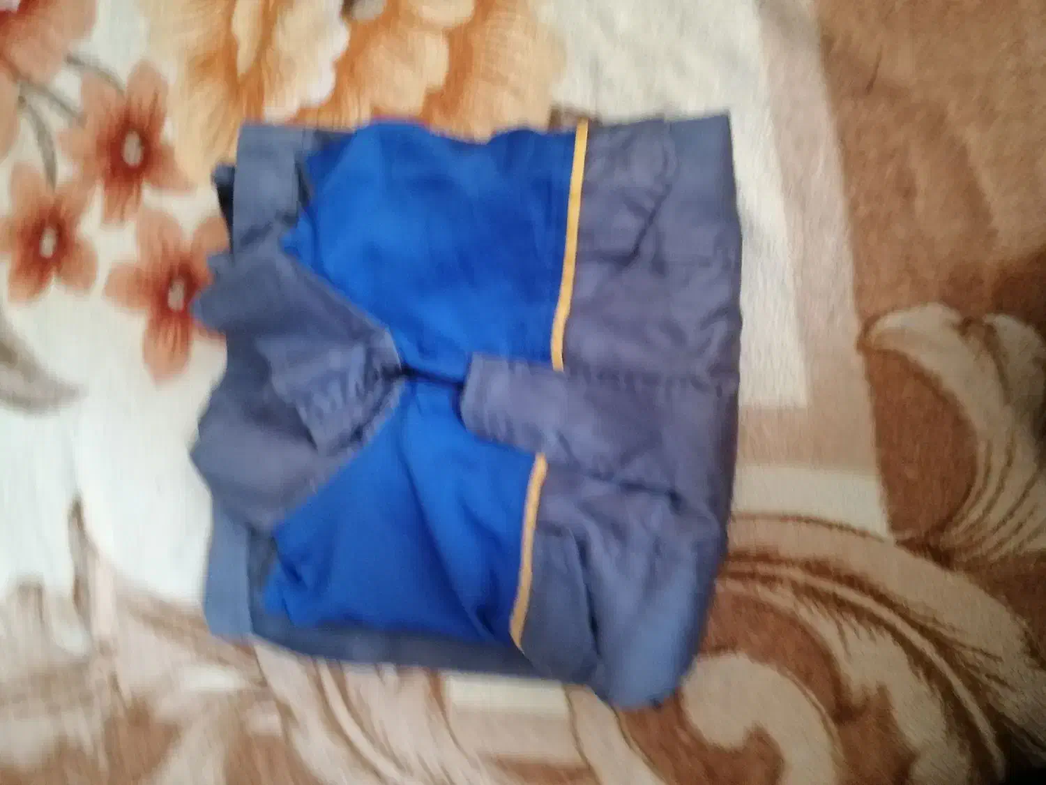 لباس کار|لباس|شاهین‌شهر, خانه کارگر|دیوار