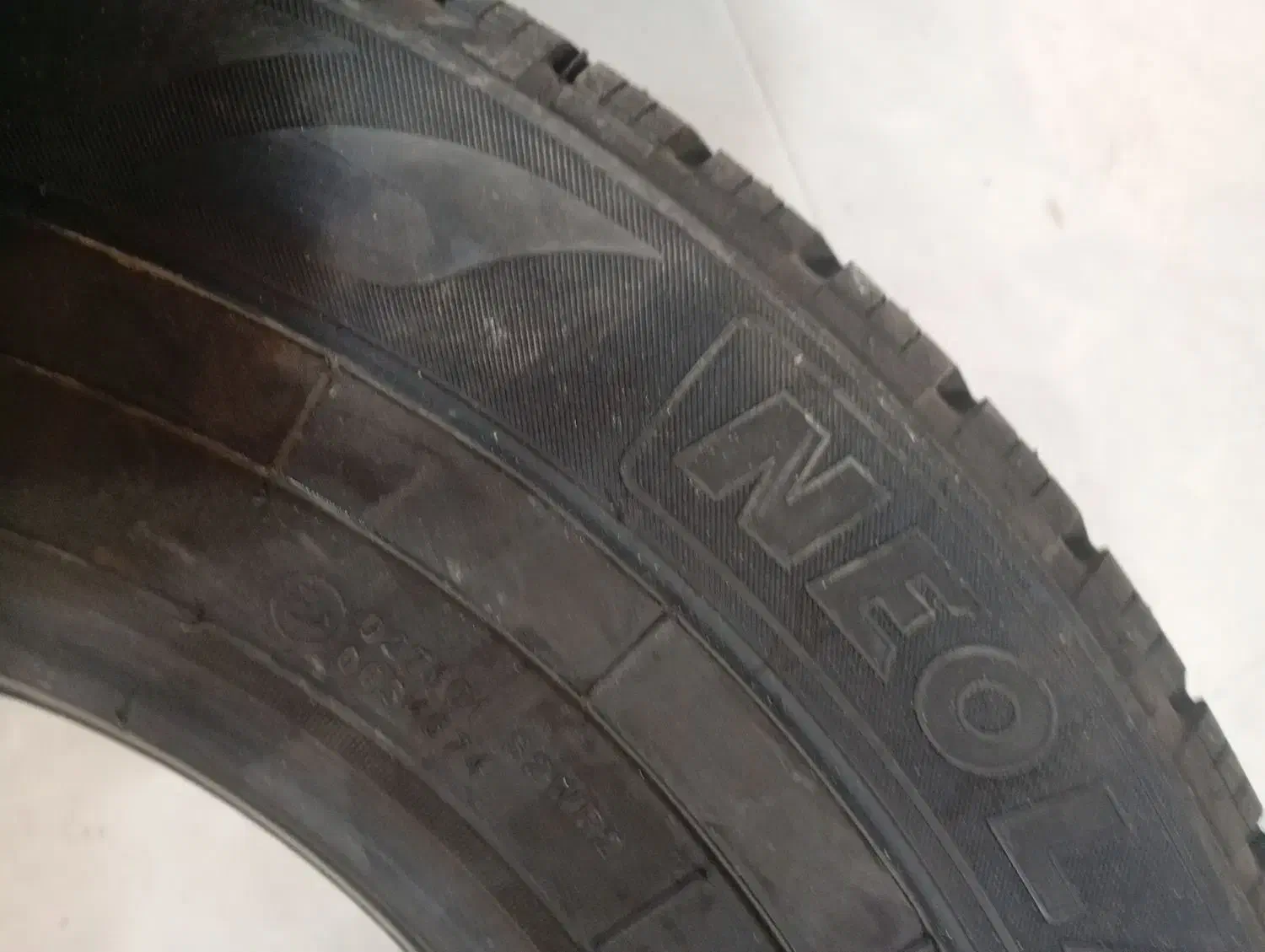 لاستیک مزدا وانت خارجی|قطعات یدکی و لوازم جانبی|تربت جام, حافظ|دیوار