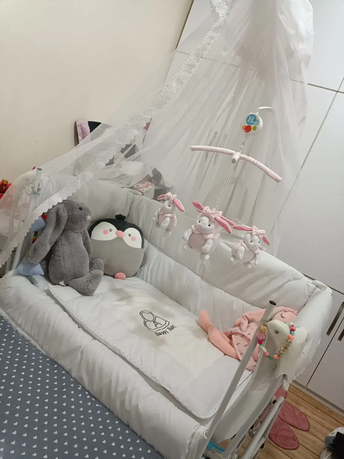 تخت کنار مادر|تخت و صندلی بچه|شهریار, شهریار|دیوار