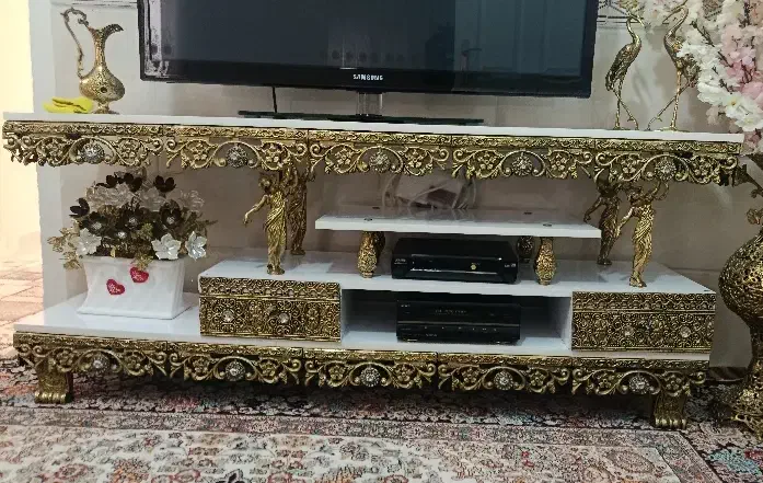 میز تلویزیون و بوفه برنجی|میز تلویزیون|اقبالیه, |دیوار