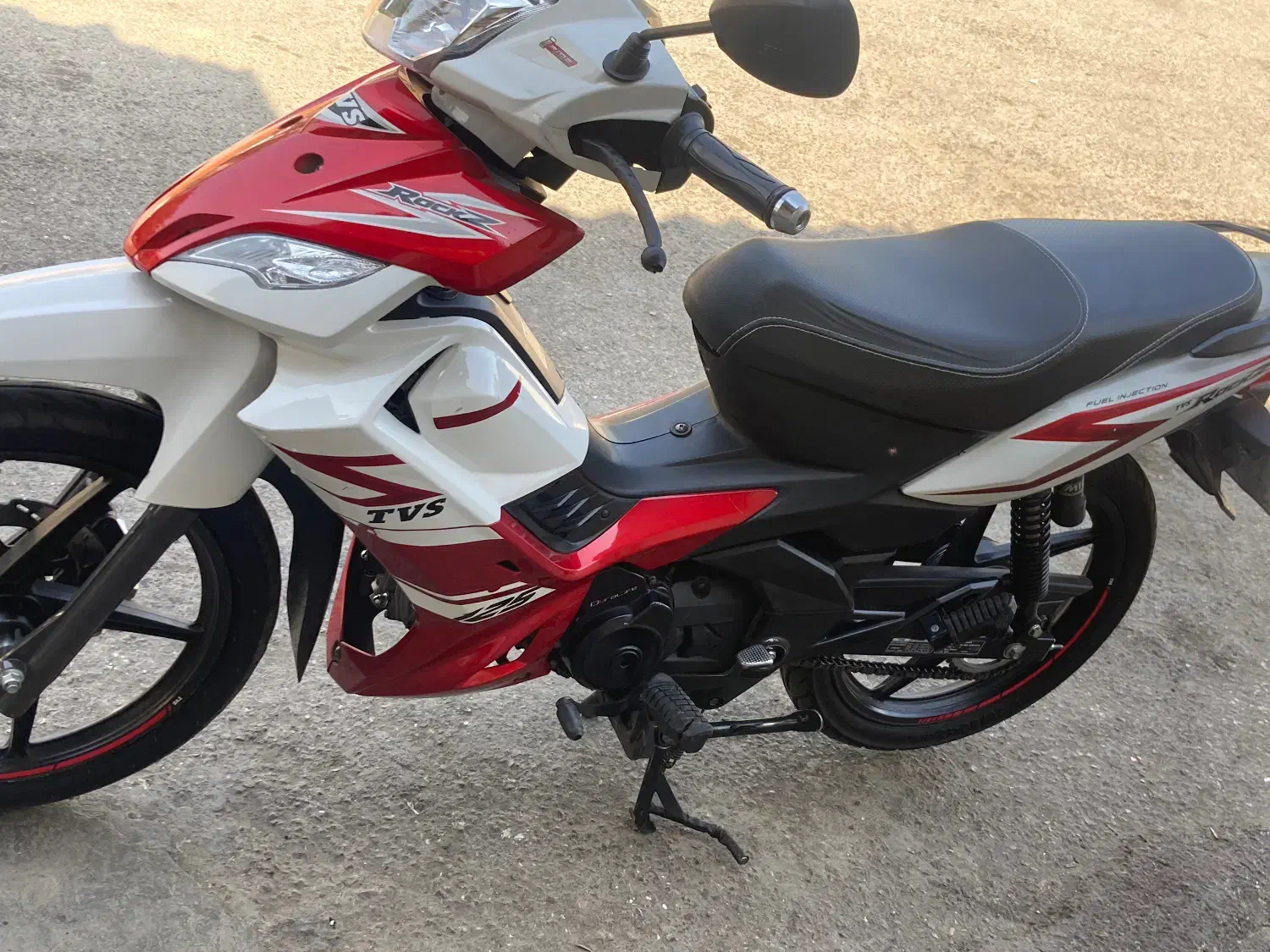 تیویاسراکز|موتورسیکلت|ساری, |دیوار