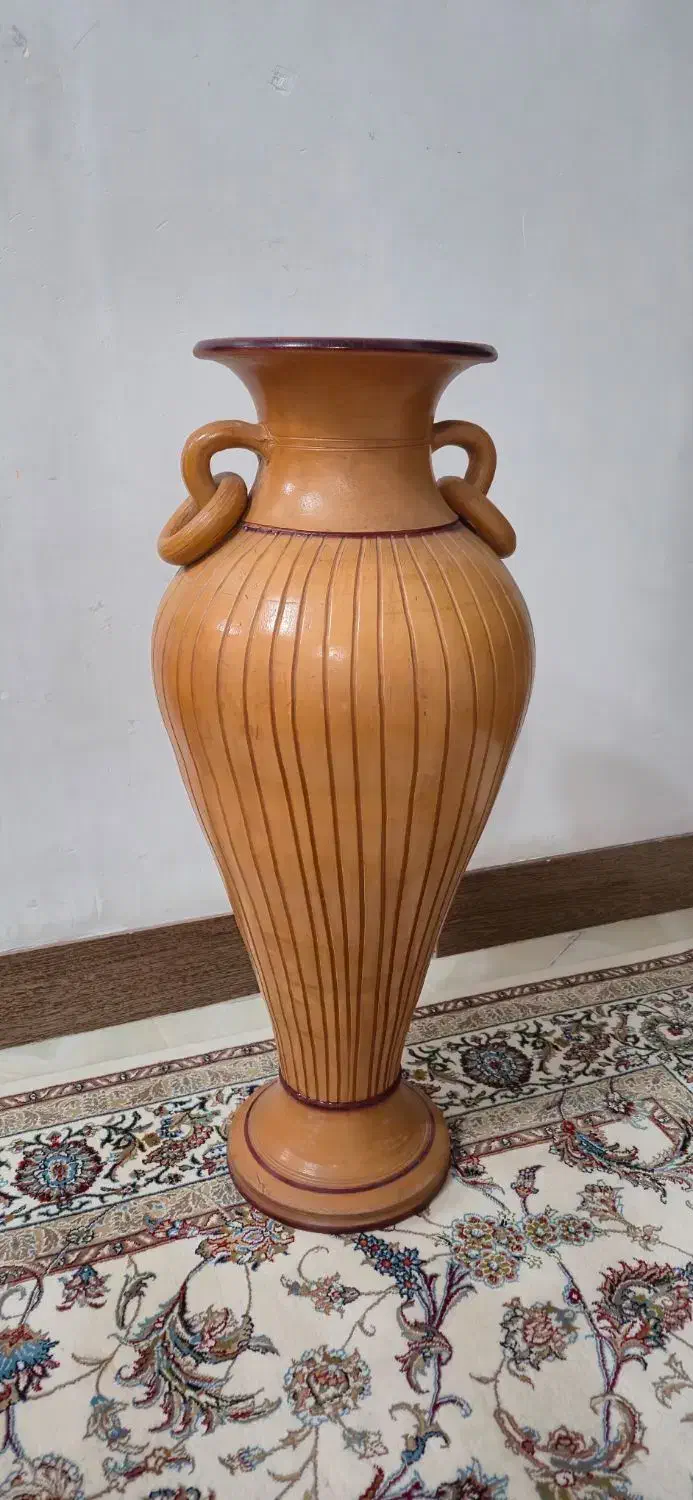 گلدان|مجسمه، تندیس، ماکت|صومعه‌سرا, |دیوار