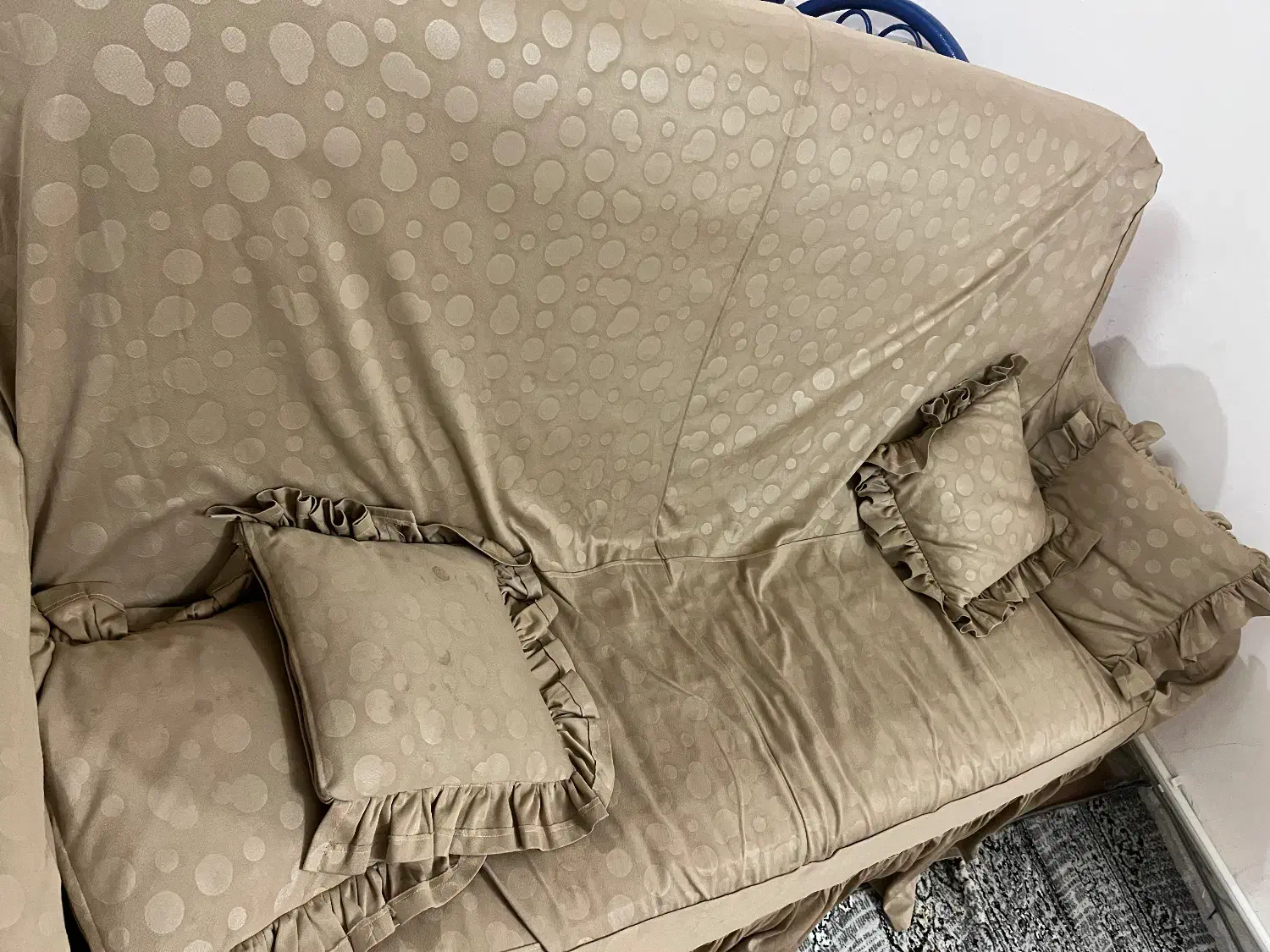 مبل راحتی ۷ نفره کارکرده|مبلمان خانگی و میز عسلی|کاشان, کارگر|دیوار