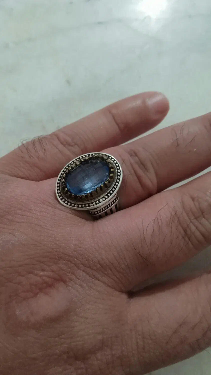 توپاز ابی|جواهرات|زابل, |دیوار