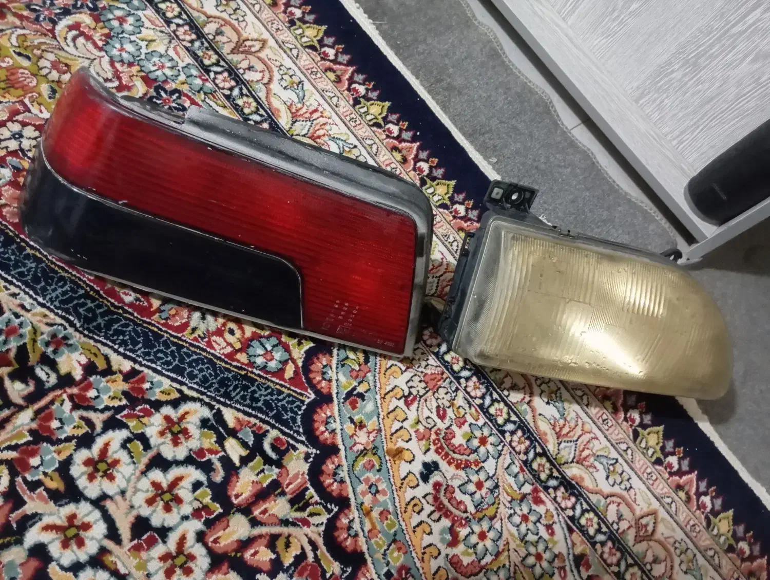 منبع اگزوز پژو چراغ خطر تک پژو رینگ لاستیک پژو|قطعات یدکی و لوازم جانبی|محمدیه-قزوین, |دیوار