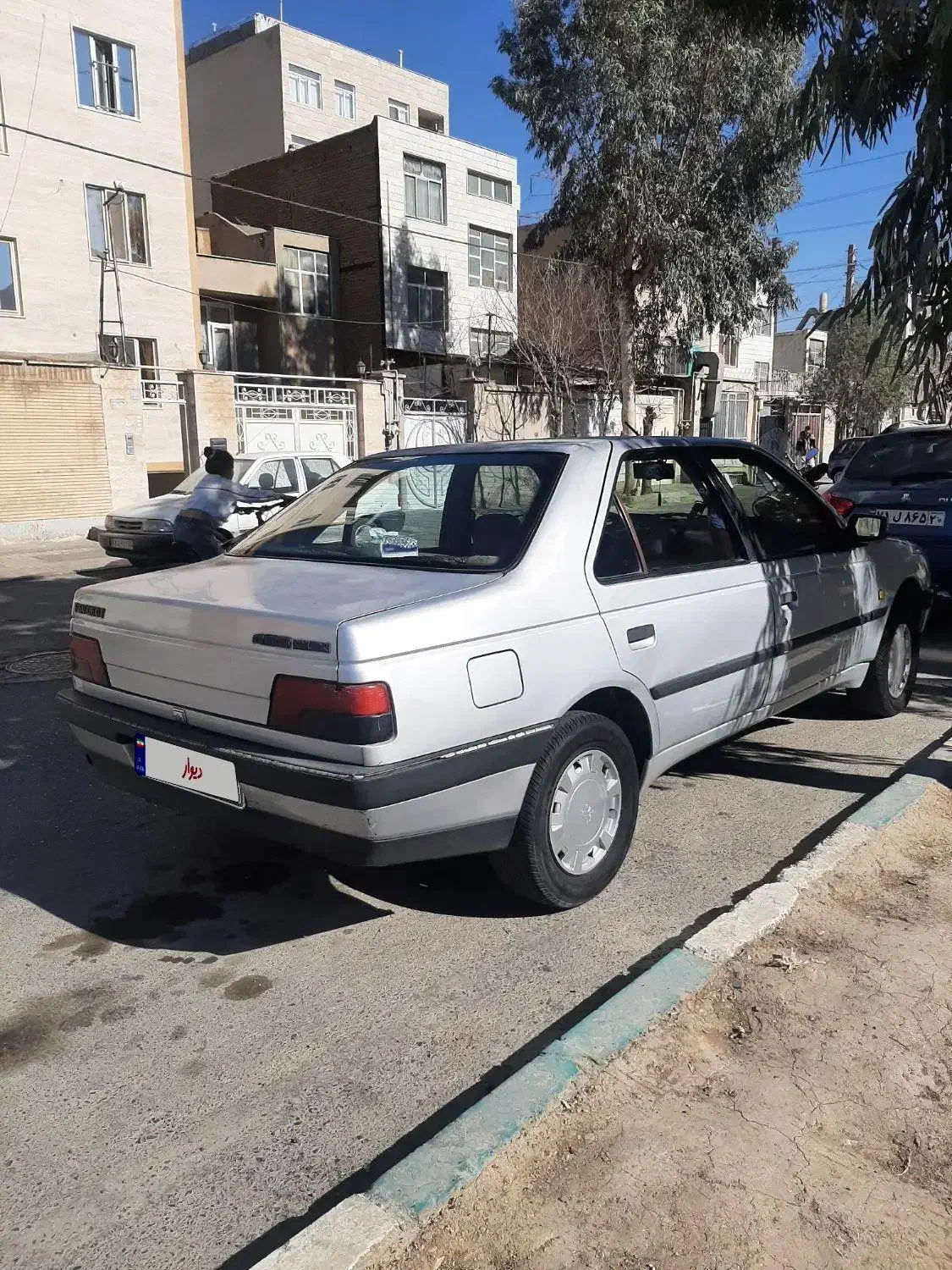 پژو ۴۰۵ مدل ۹۰|خودرو سواری و وانت|تهران, مشیریه|دیوار