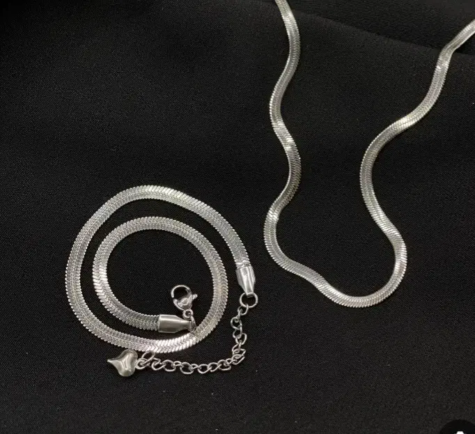 بدلیجات رنگ ثابت|بدلیجات|چهارباغ, |دیوار