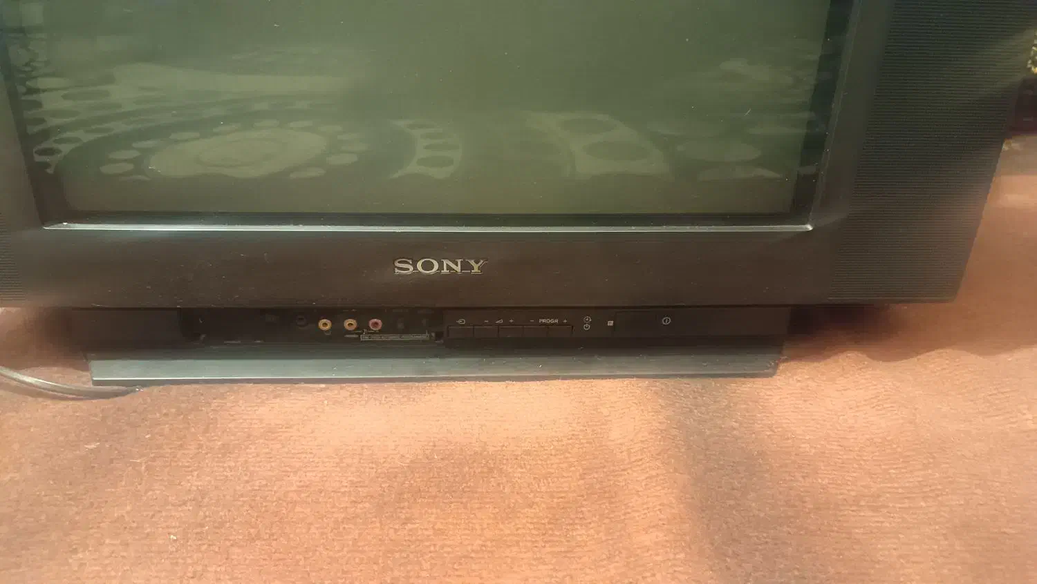 یک عدد تلویزیون قدیمی|تلویزیون و پروژکتور|کرمان, |دیوار