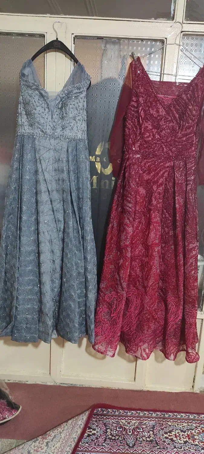 دو عدد پیراهن مجلسی فقط دوبار استفاده شده|لباس|صحنه, |دیوار