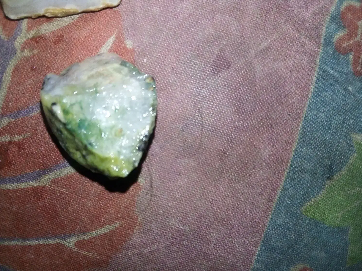 سنگ های نگینی وجواهری|زیورآلات و اکسسوری|سبزوار, غرب نیروگاه|دیوار