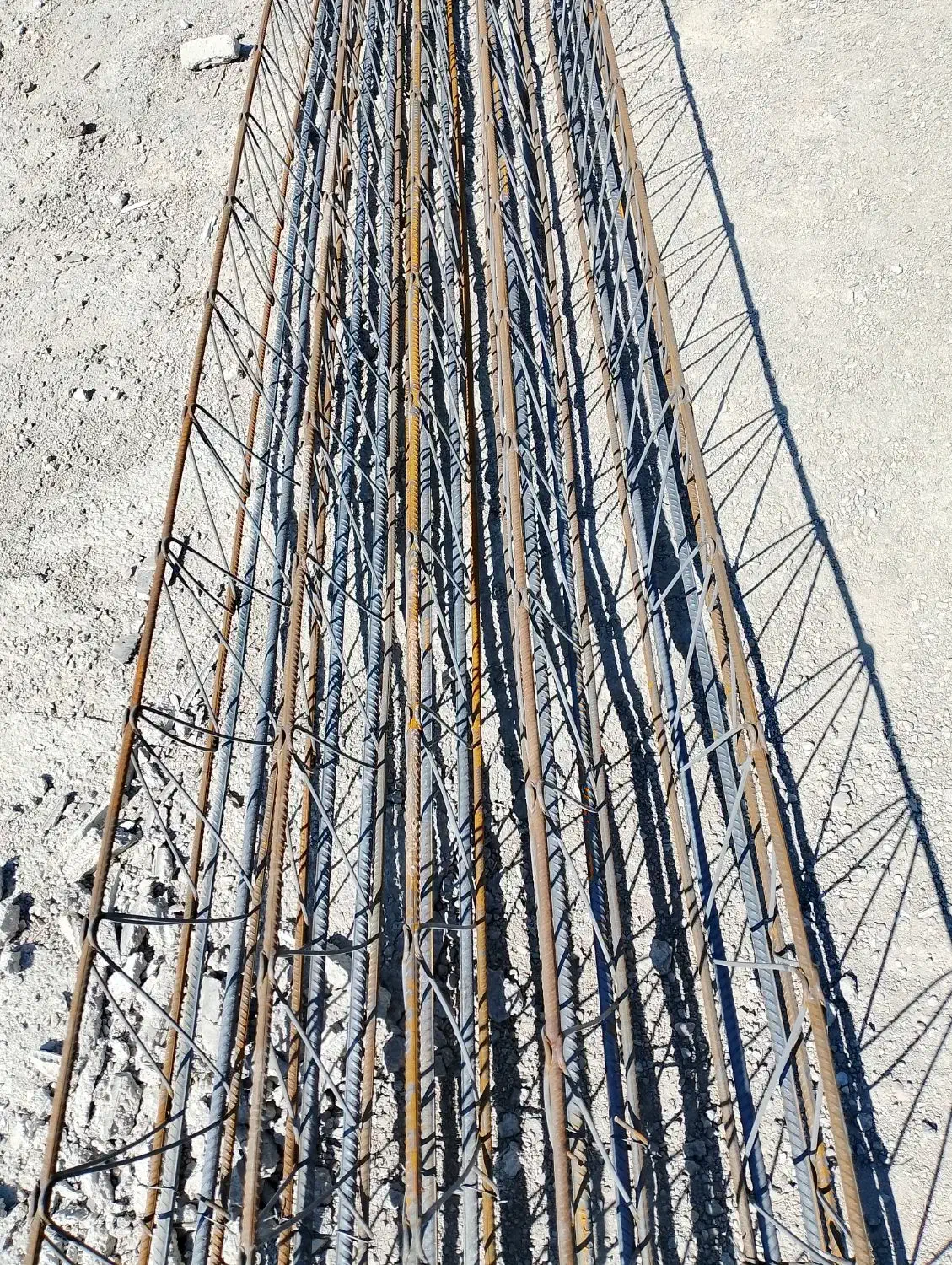 کارگاه تولید تیرچه صنعتی وسنتی|مصالح و تجهیزات ساختمان|بجنورد, |دیوار