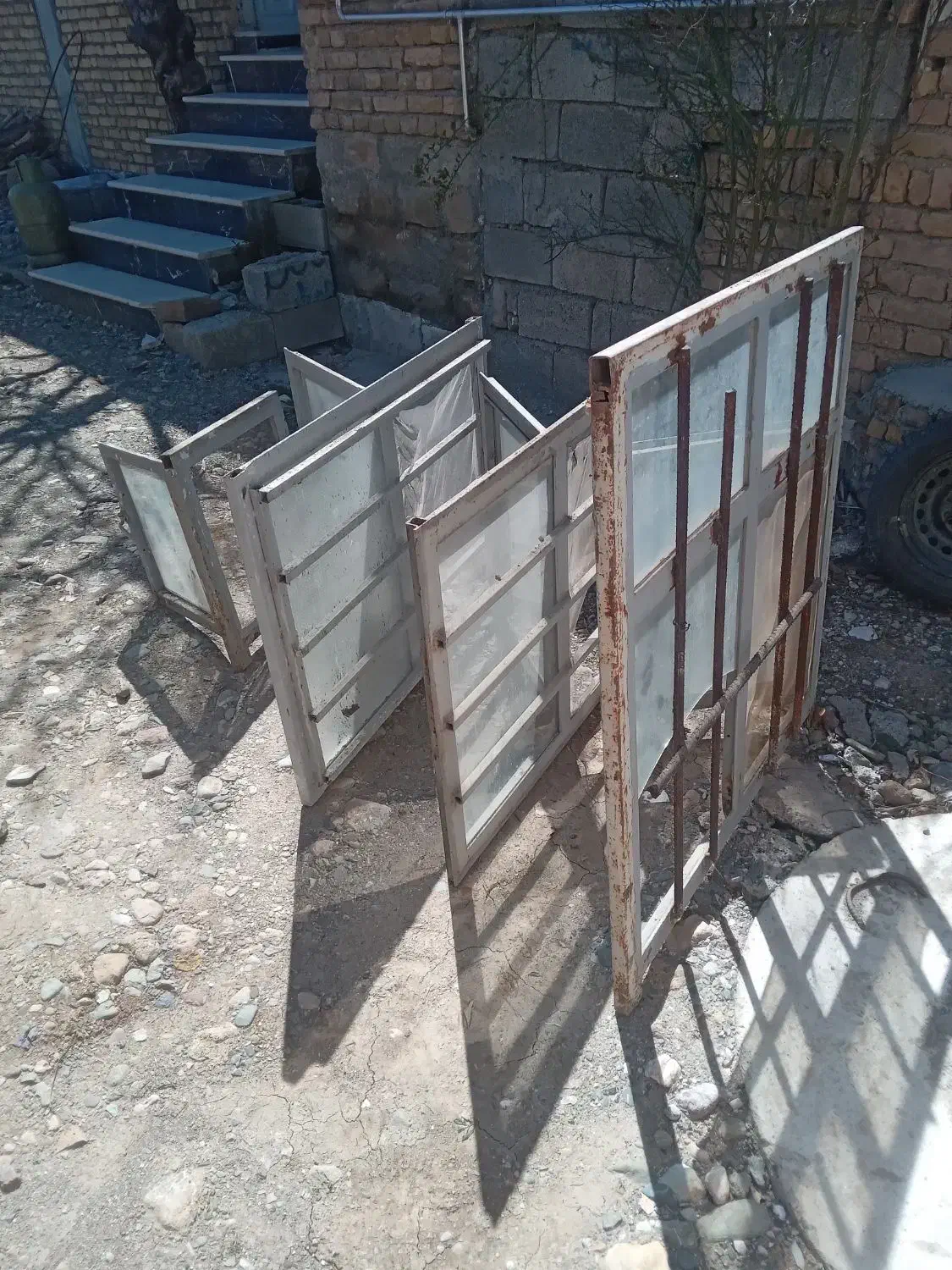 آهن|ابزارآلات|سیلوانه, |دیوار