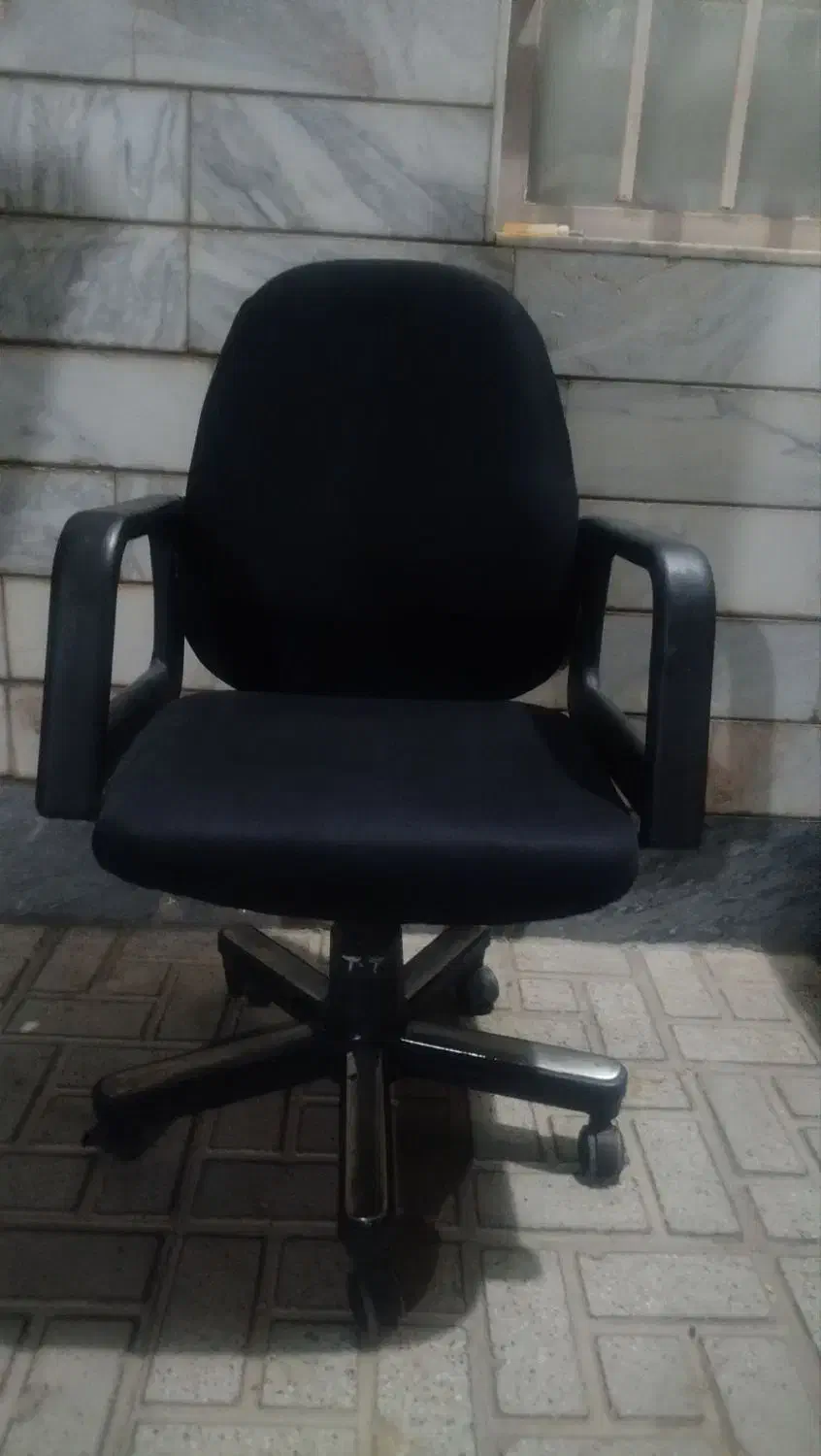 صندلی چرخدار|صندلی و نیمکت|بیرجند, |دیوار