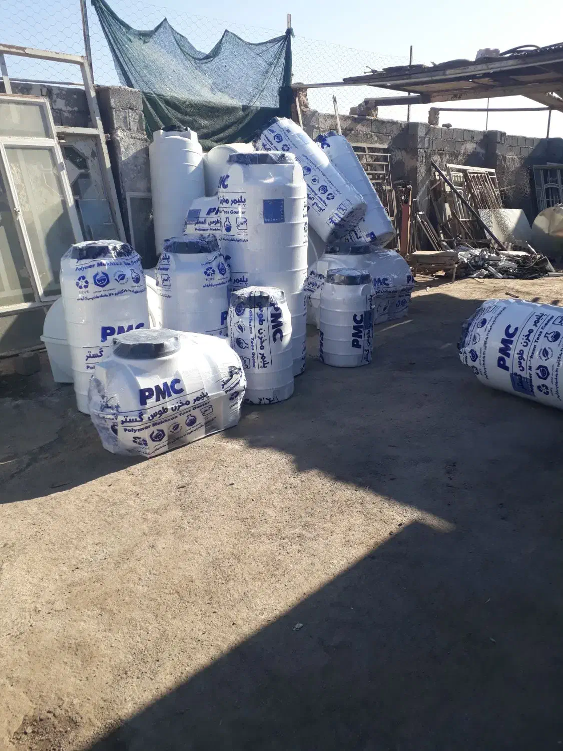 انواع تانکر گالوانیزه، پلاستیک پلیمری .|خدمات پیشه و مهارت|کاخک, |دیوار