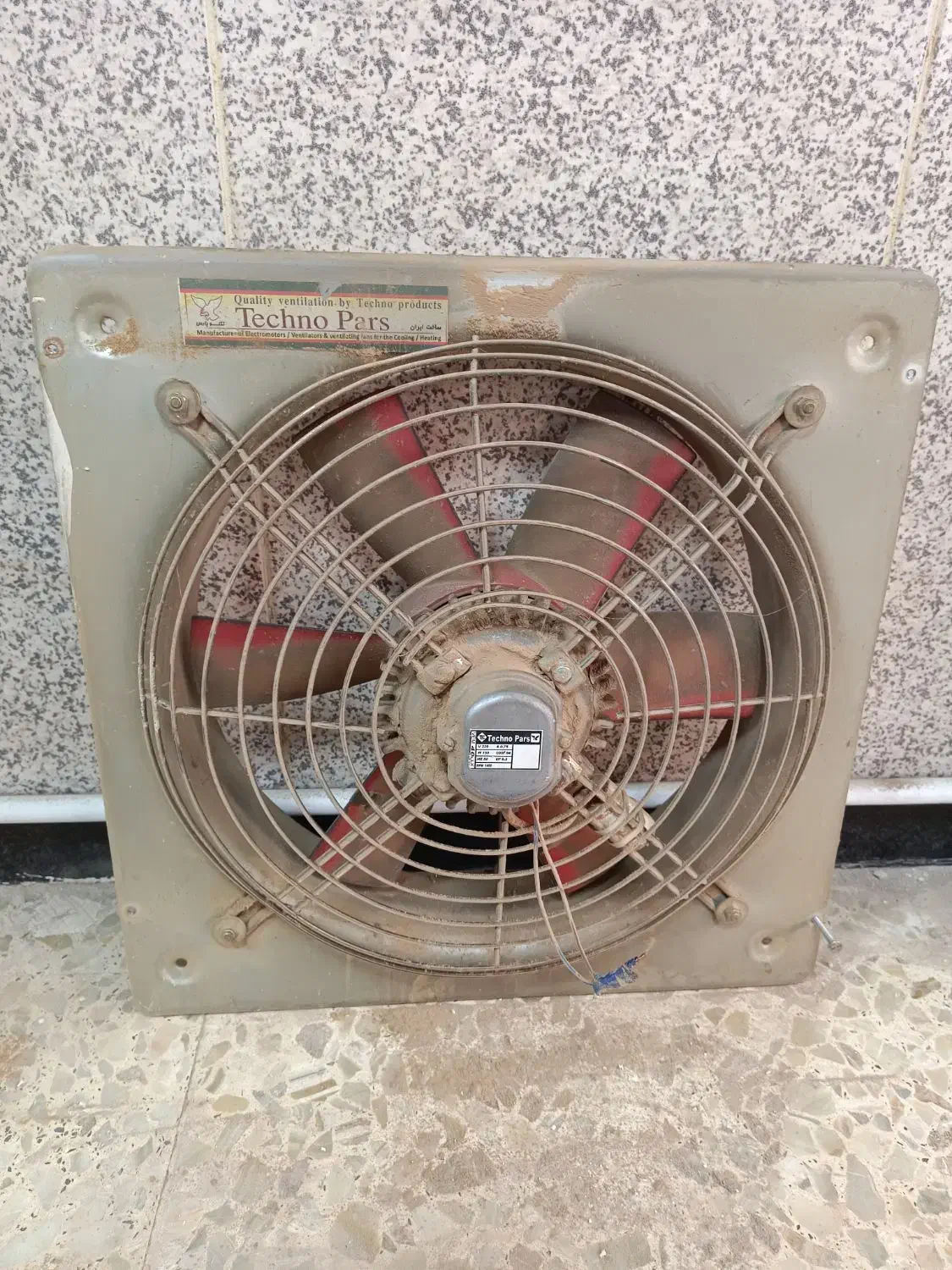 هواکش صنعتی سایز ۵۰ ۶ پره|پنکه و تصفیه‌کنندهٔ هوا|اردبیل, |دیوار