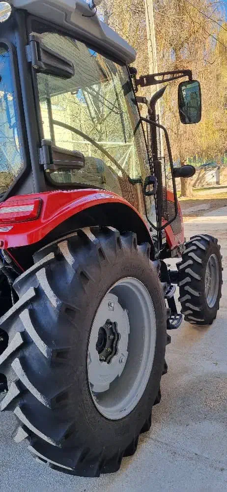 تراکتور باغی زراعی ۶۰۴ یروپارس|خودرو سنگین|دالاهو, |دیوار