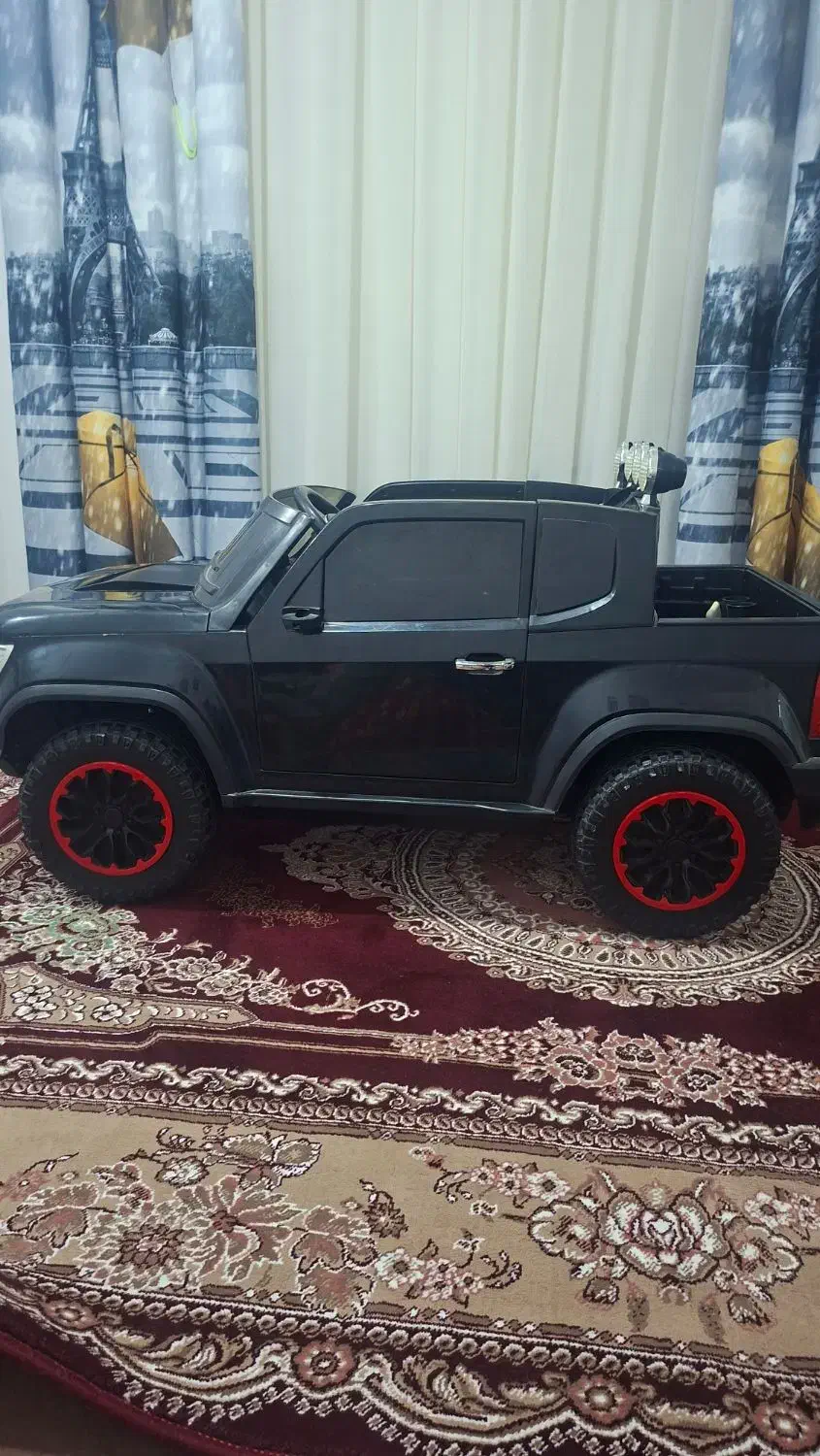 ماشین شارژی درحدنو|اسباب‌بازی بچه|سلماس, |دیوار