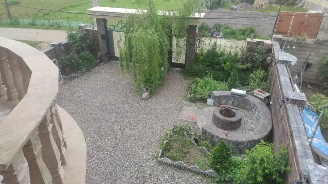 اجاره ویلا استخر دار رو به شالیزار 058|اجارهٔ کوتاهمدت ویلا و باغ|شفت, |دیوار