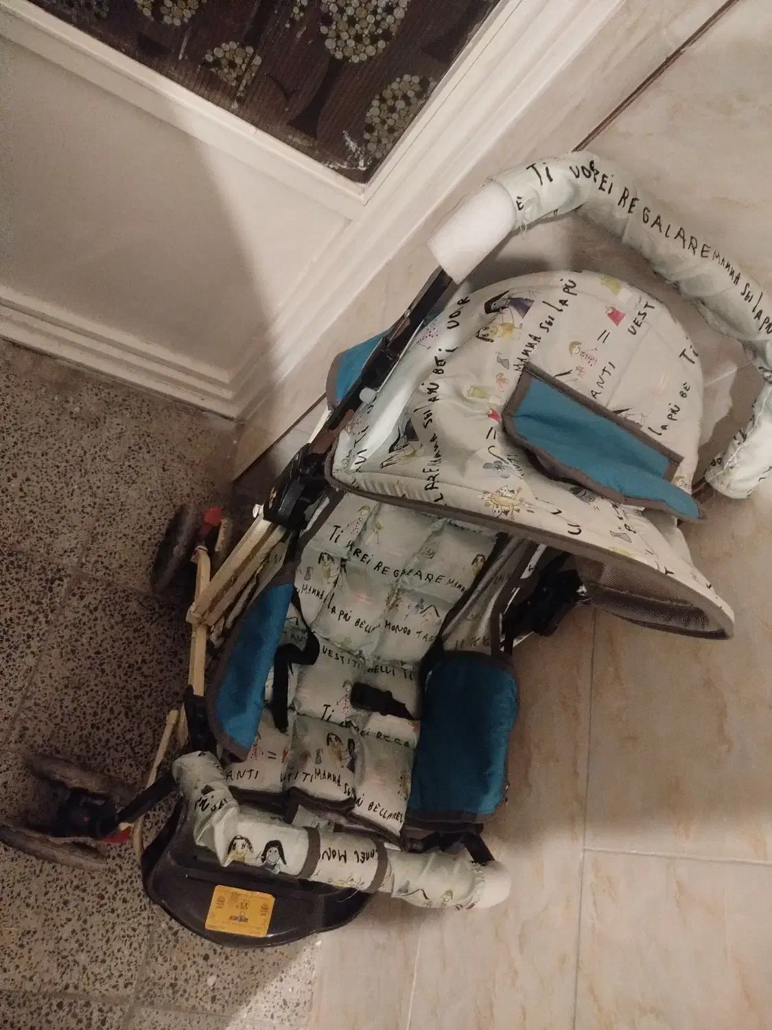 فروش کالسکه بچه|کالسکه و لوازم جانبی|شهرکرد, |دیوار