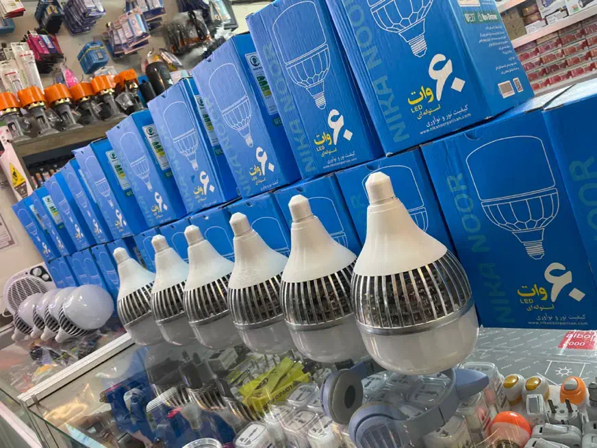 لامپ ۶۰ ات نیکا نور دارای هیت سینک ۱۸ ماه گارانتی|لامپ و چراغ|ملایر, |دیوار