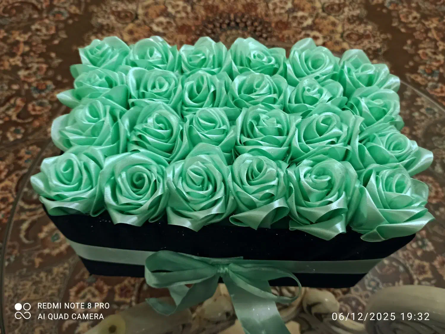 گل روبانی|گل مصنوعی|قروه, |دیوار