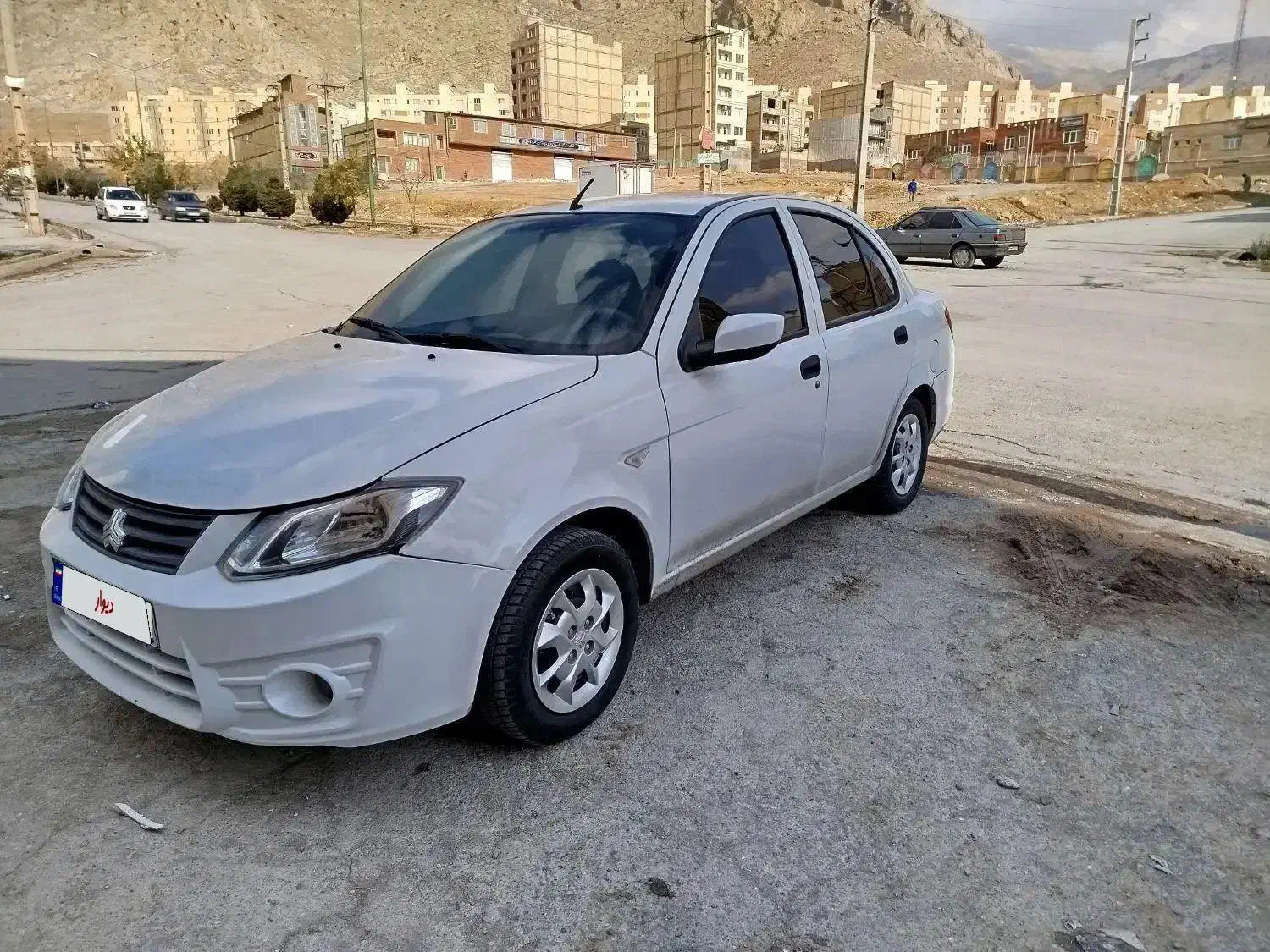 ساینا سفید 99 بیرنگ بیمه کامل کم کارکرد|خودرو سواری و وانت|کرمانشاه, |دیوار