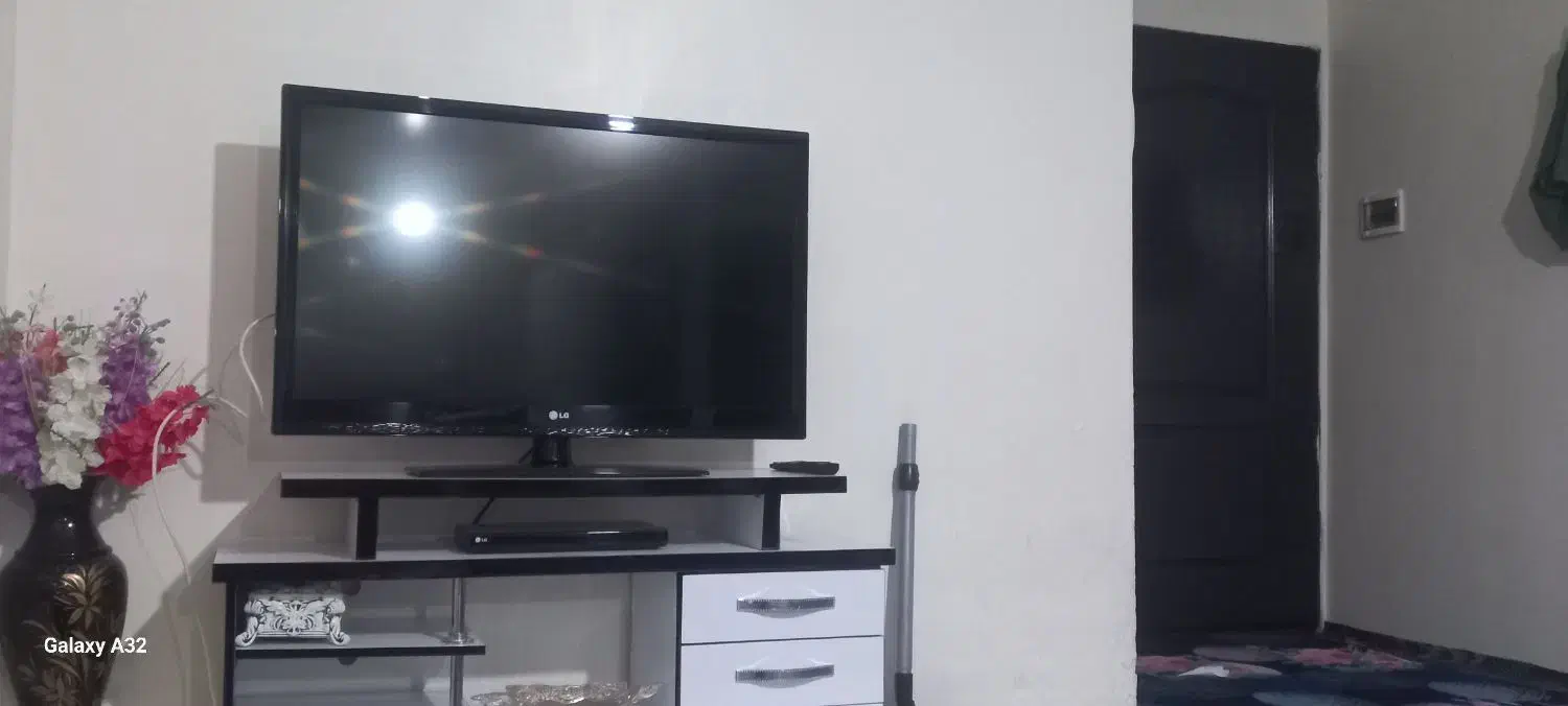 تلویزیون ۴۲ اینچ اصل کره الجی|تلویزیون و پروژکتور|کرج, حصارک پایین|دیوار