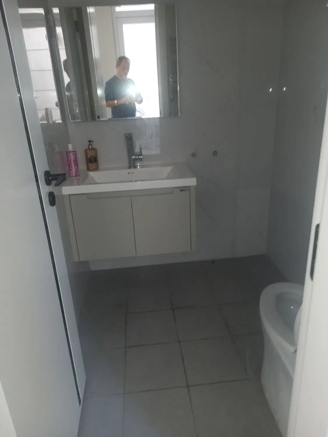 93مترکلید نخورده میرداماد فول امکانات