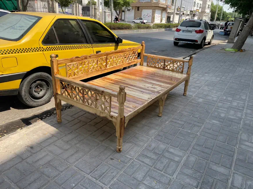 گره چینی تخت سنتی چوب روس|مبلمان خانگی و میز عسلی|بوشهر, |دیوار