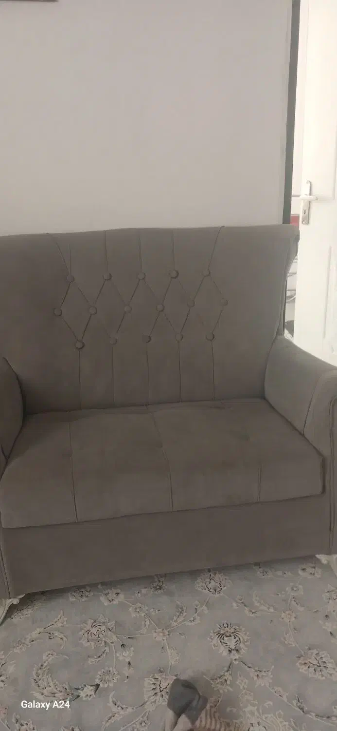 مبل راحتی|مبلمان خانگی و میز عسلی|لالجین, |دیوار