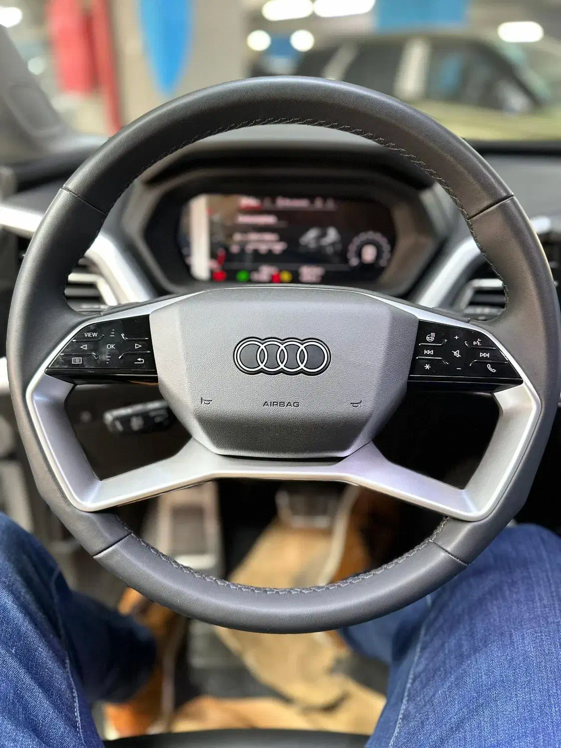 ایودی/ائودی Q5 تیپ1 2024 سیلور (اتومدیران)|خودرو سواری و وانت|تهران, قبا|دیوار