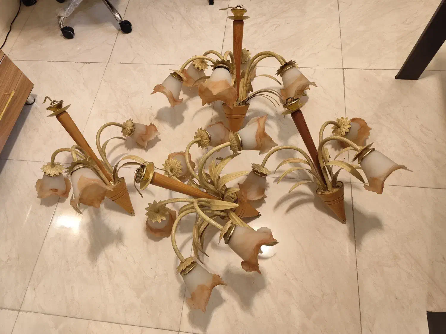 فروش 4 عدد لوستر سالم 5 و 3 شاخه|لوستر و چراغ آویز|کرمانشاه, |دیوار