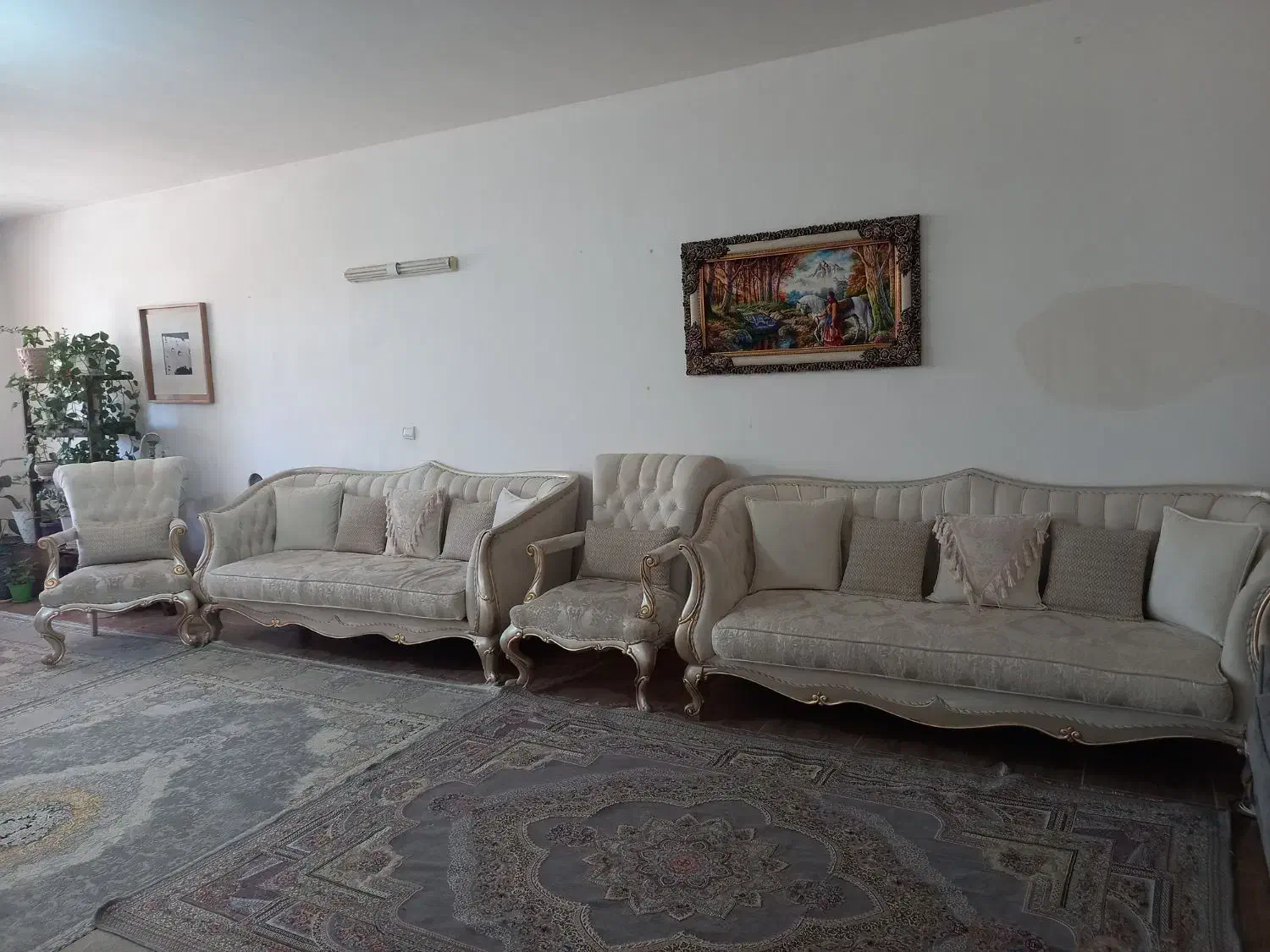 مبل|مبلمان خانگی و میز عسلی|صدرا-فارس, فاز ۱|دیوار