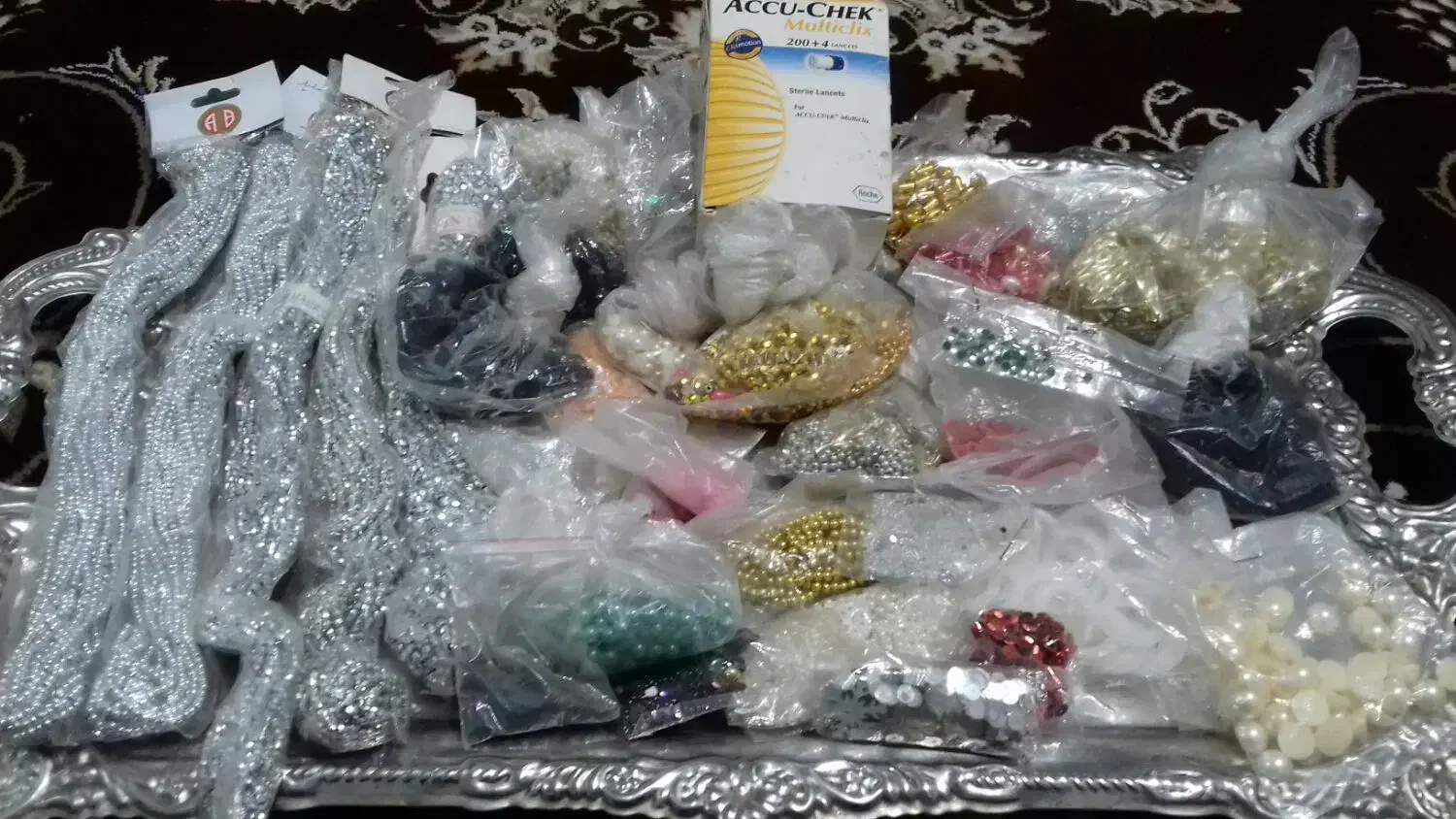 فروش مقدار زیاد مهره پولک ملیله|لوازم خیاطی و بافتنی|شیراز, نصر|دیوار